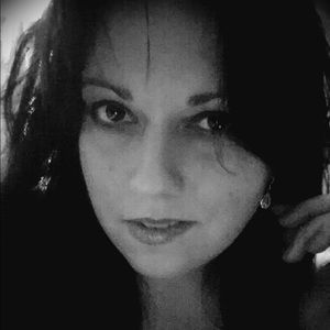 Meet your Posher, Traci